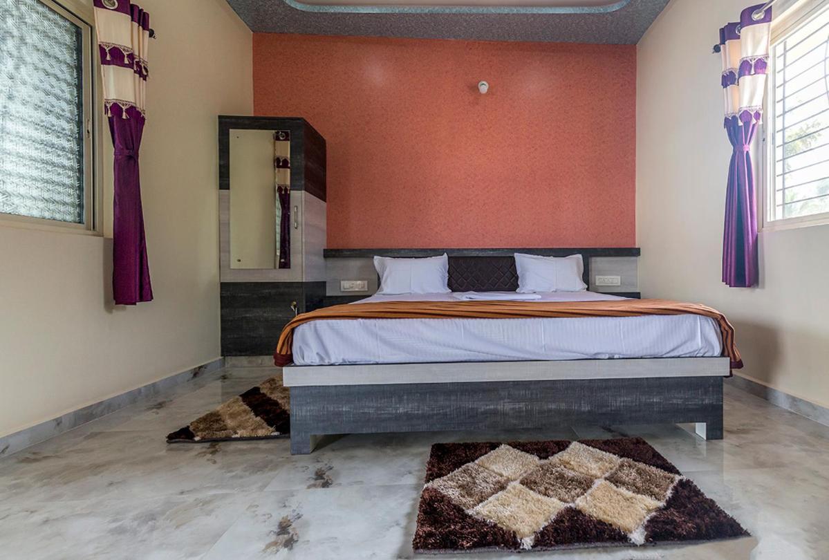 Krishna Homestay Hampi Bagian luar foto