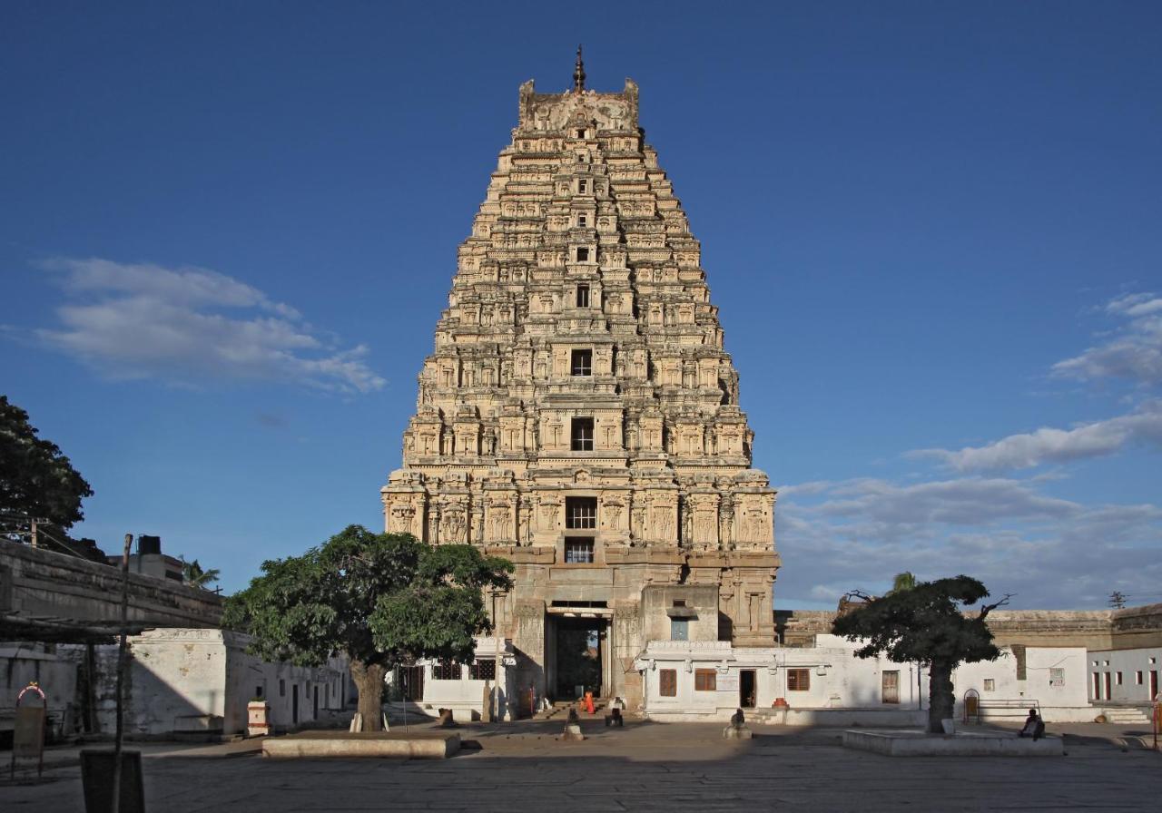 Krishna Homestay Hampi Bagian luar foto